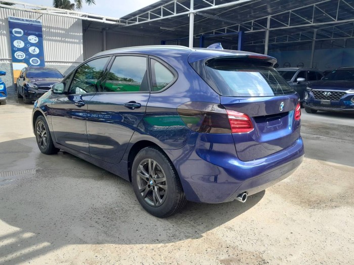 BMW 218 1.5L Active Tourer Xanh Cavansite 2015